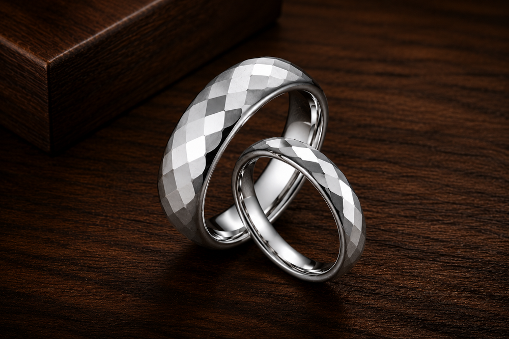 The Legacy Silver Set Faceted Silver Wedding Ring Set | 4mm & 6mm