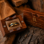 BlackGold Horizon – Black Tungsten Ring with 24K Gold Flake & Carbon Fibre Inlay | 4mm & 8mm