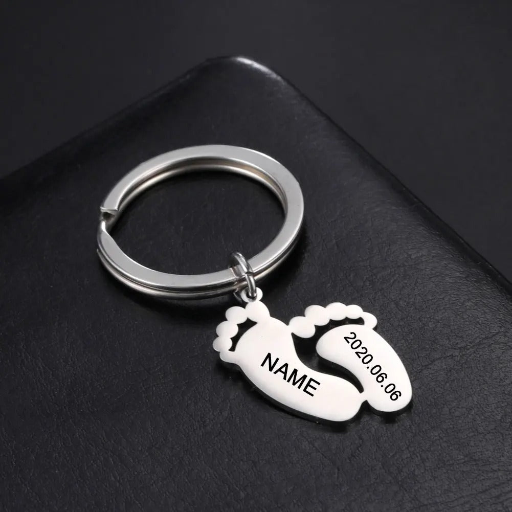 Personalized Footprint Engraved Name Keychain - Abrahamallen