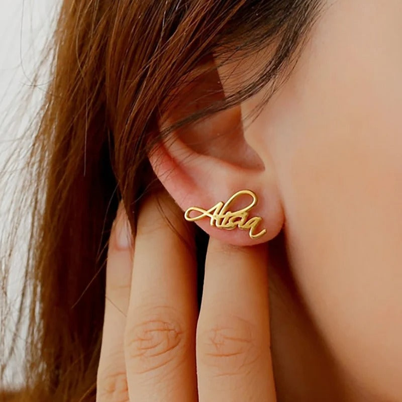 Personalized Swirly Name Stud Earrings - Abrahamallen