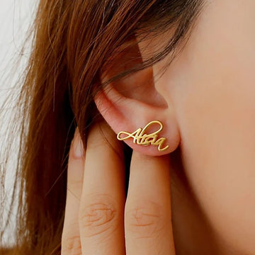 Personalized Swirly Name Stud Earrings - Abrahamallen