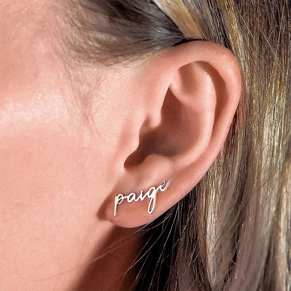 Personalized Dainty Swirly Name Stud Earrings - Abrahamallen