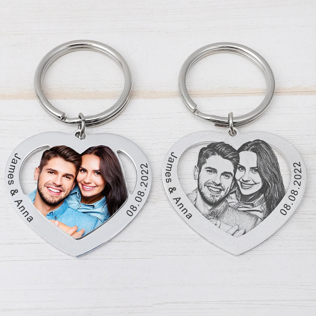 Personalized Hollowed Photo Heart Keychain - Abrahamallen