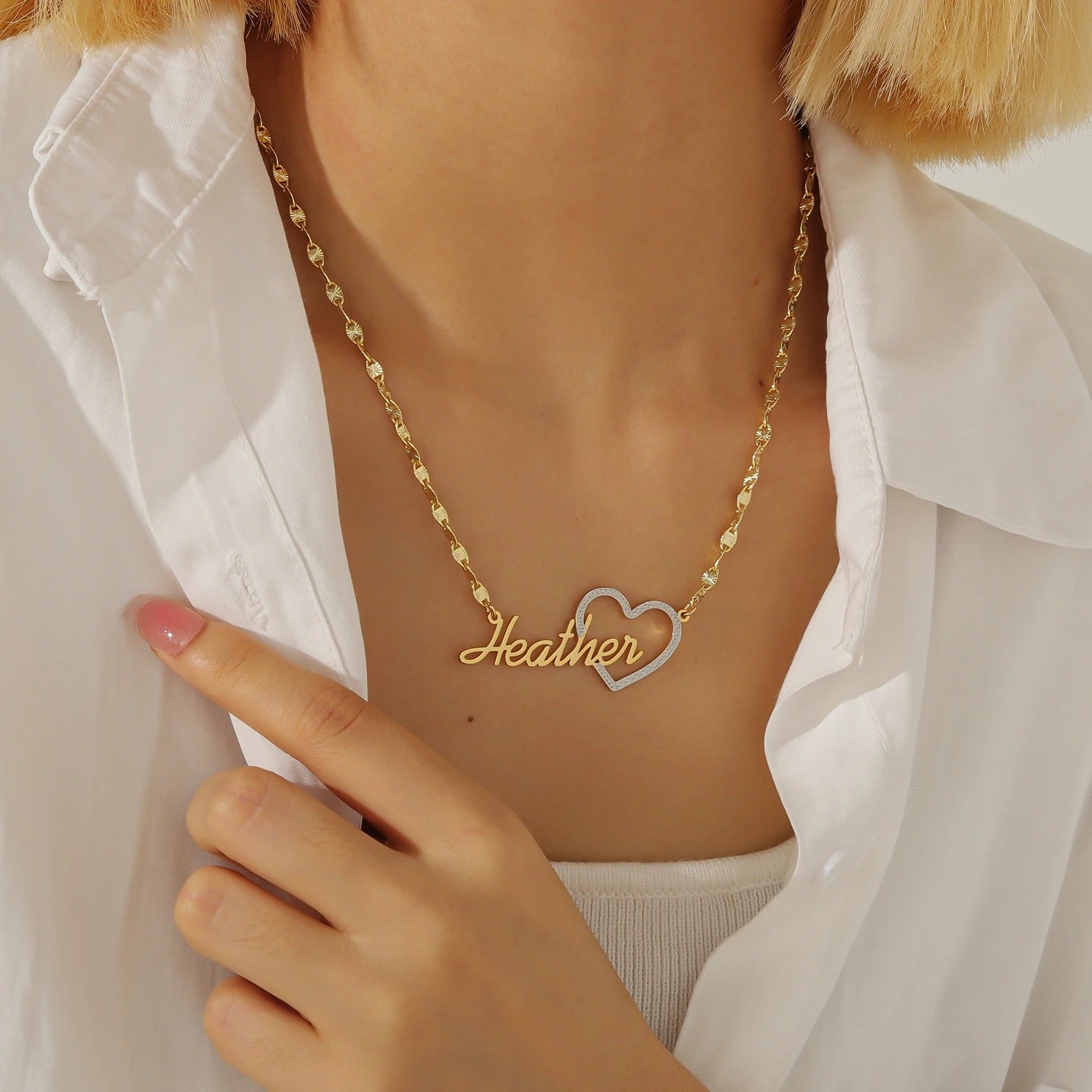 Personalized Name Heart Pendant Necklace - Abrahamallen