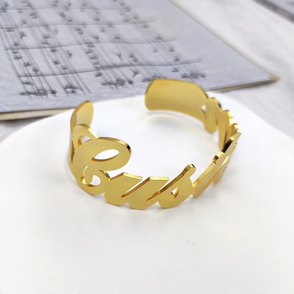 Personalized Wide Name Bangle - Abrahamallen