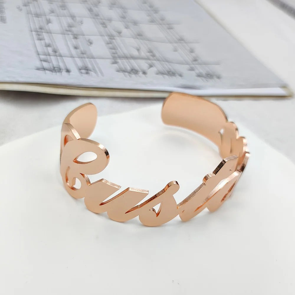 Personalized Wide Name Bangle - Abrahamallen